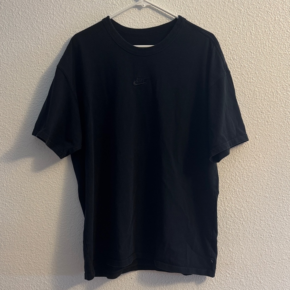 Nike Men's Classic Black Tee